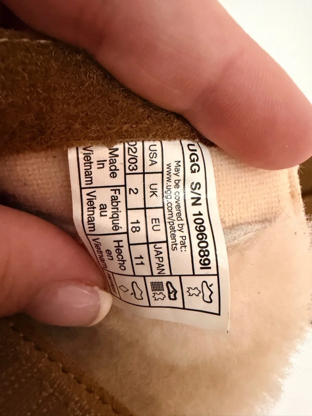 Chestnut Baby UGGS - Picture 4 of 4